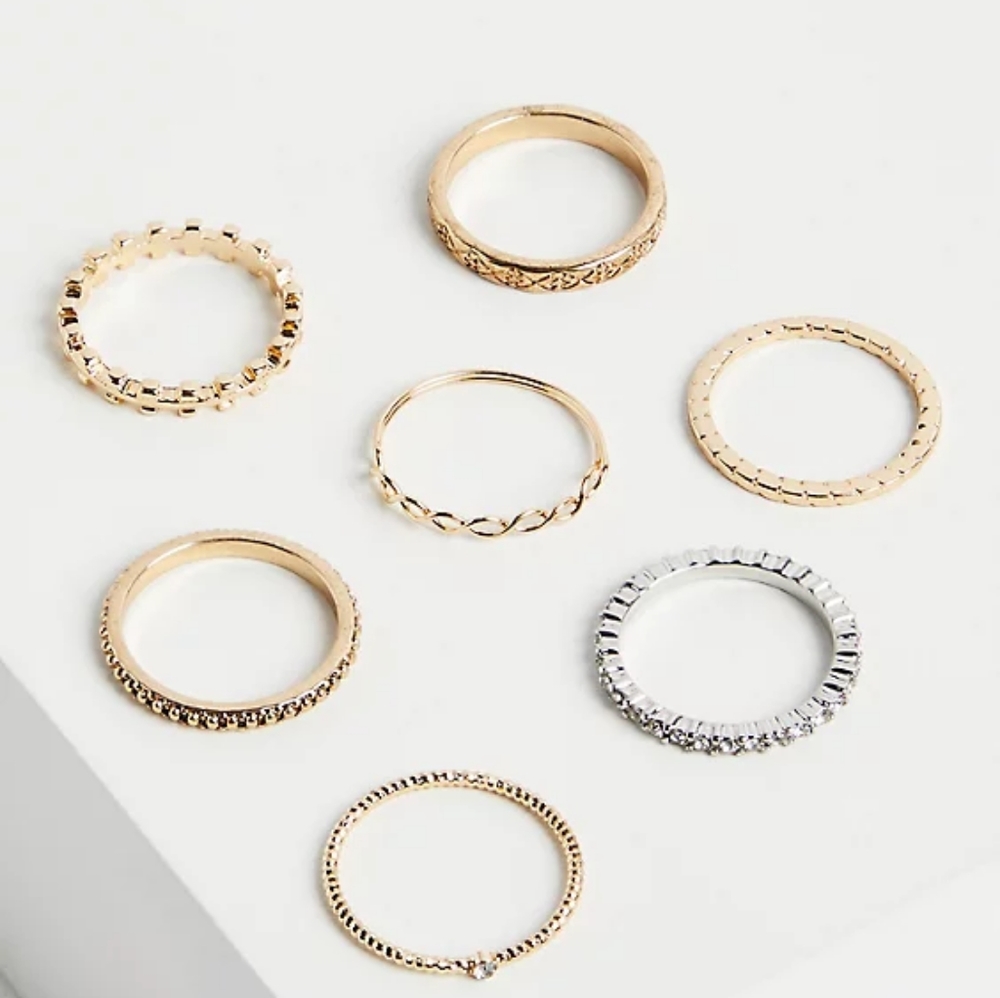 NWT | Torrid Set of 7 Mixed Tone Cocktail Rings | Size 8
